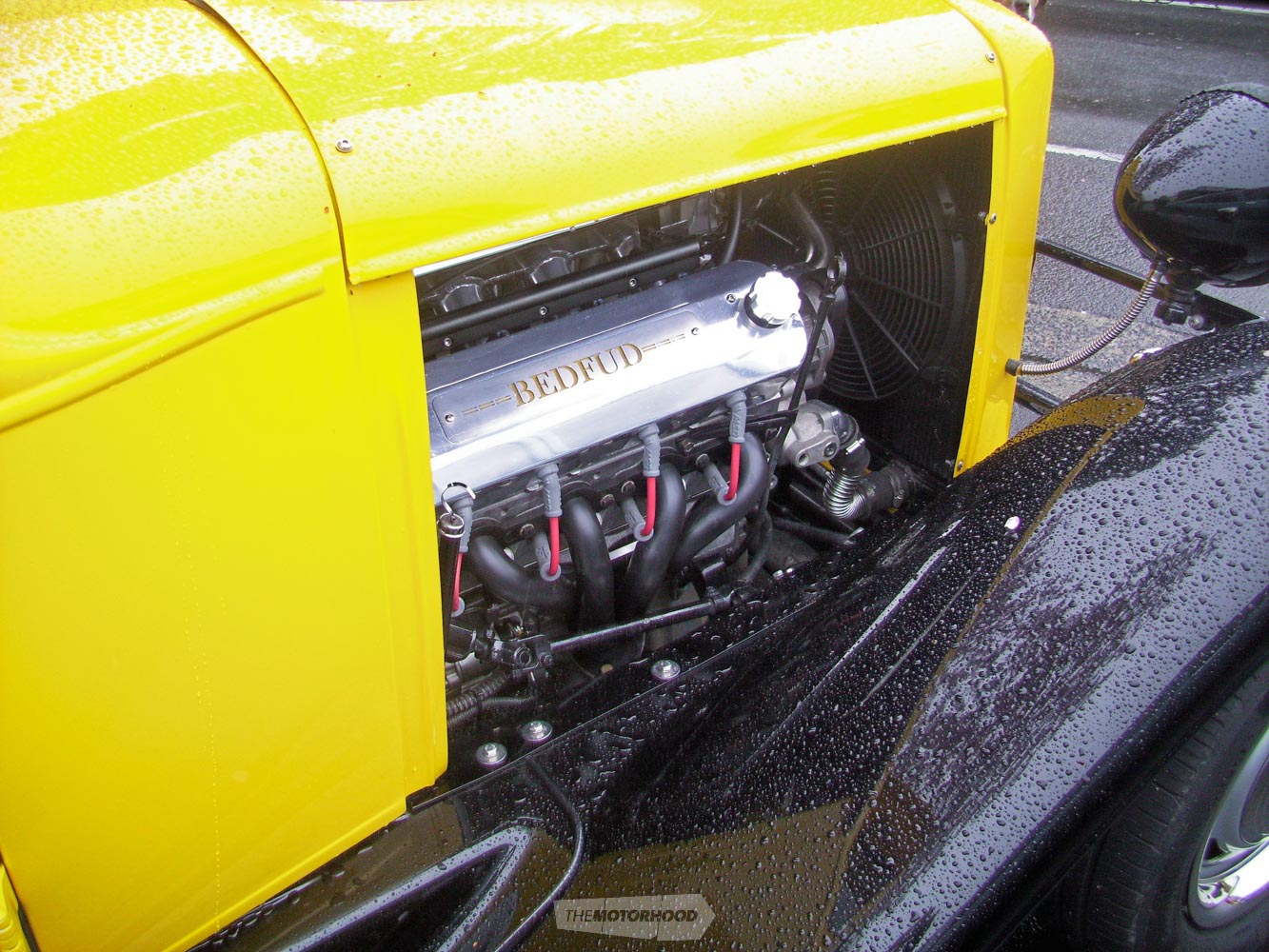 Loved the detailing on the valve covers to match the pickups name.jpg